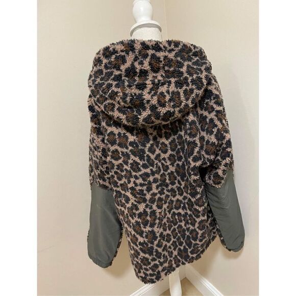 Urban Outfitters UO Patterned Fleece Hooded Jacket Size XL - Picture 6 of 9